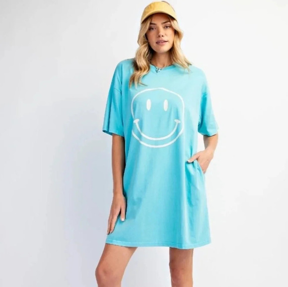 New Easel Blue Smile Face Short Sleeve T-Shirt Dress - Picture 1 of 4